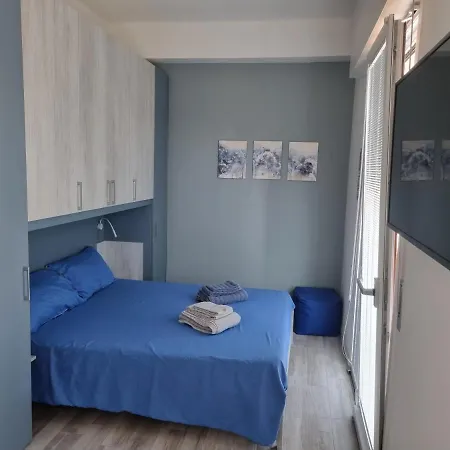 Blue House - San Massimo Верона