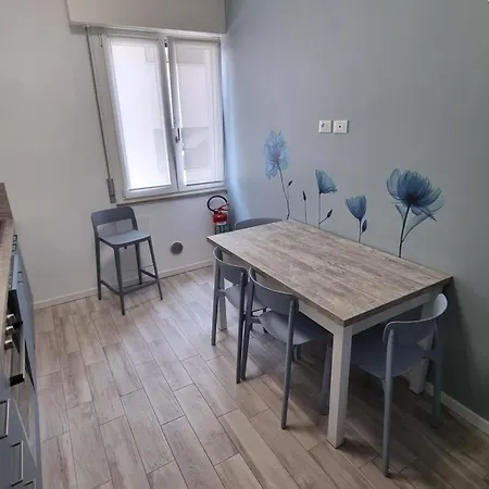 Blue House - San Massimo *