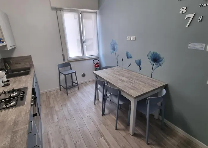 Blue House - San Massimo *