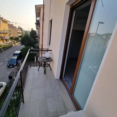 Blue House - San Massimo Apartmán *